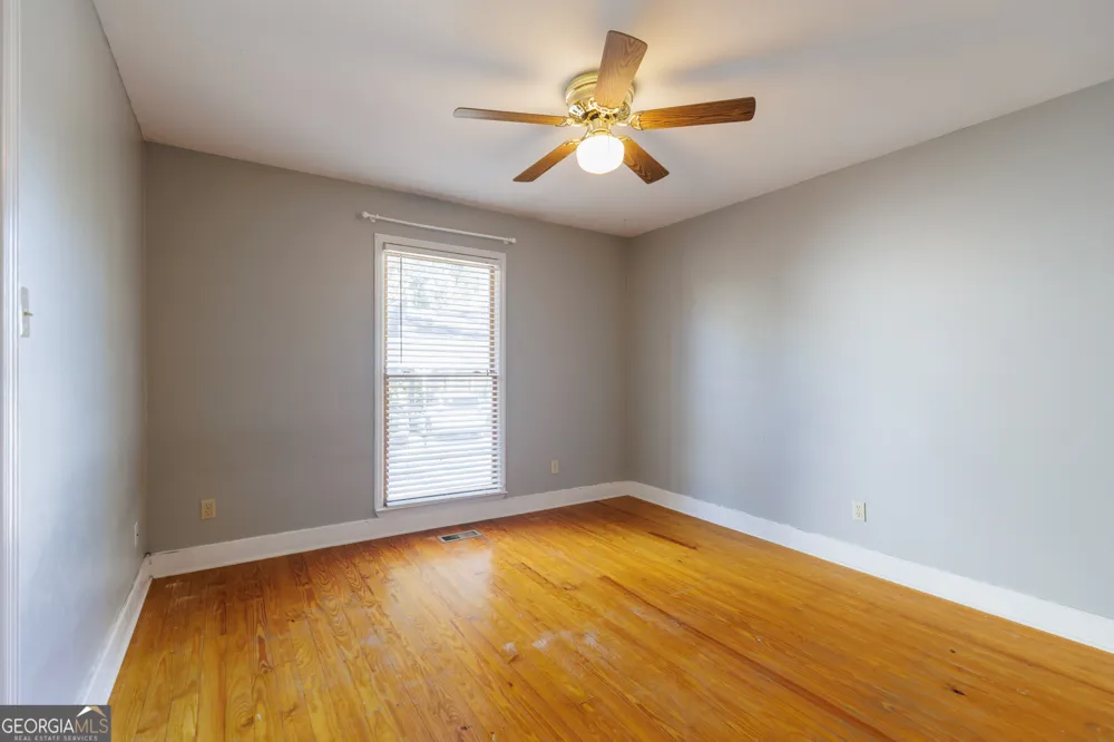 2303 S Sherwood DR Valdosta, GA 31602