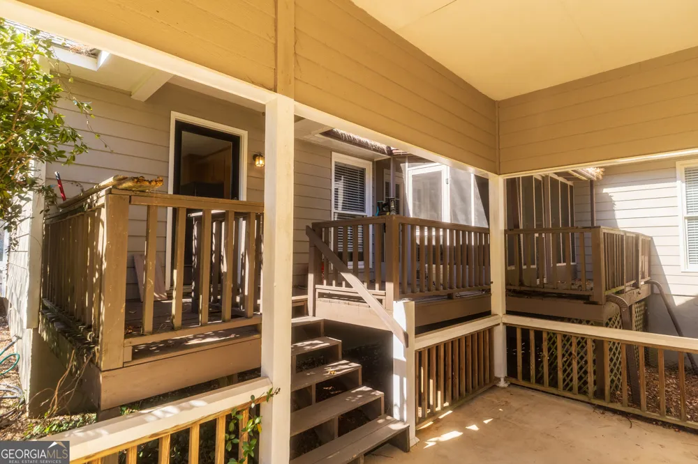 2303 S Sherwood DR Valdosta, GA 31602