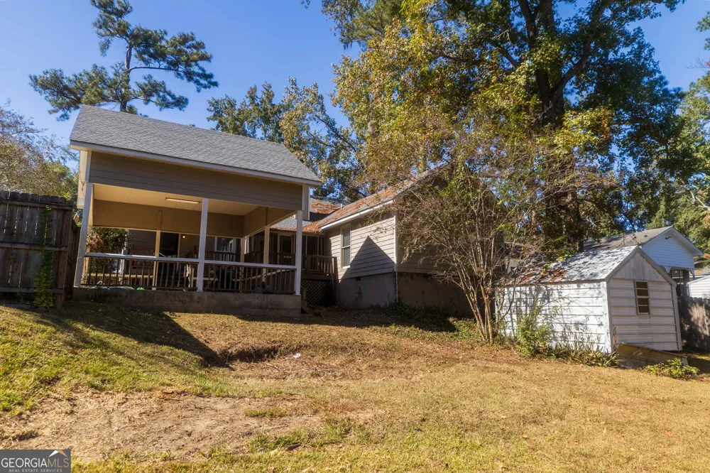 2303 S Sherwood DR Valdosta, GA 31602
