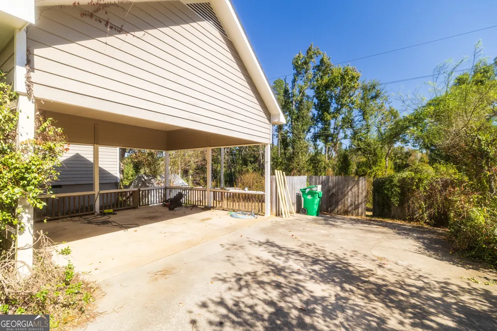 2303 S Sherwood DR Valdosta, GA 31602