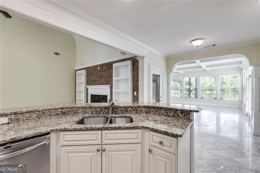 110 Pond View PT LaGrange, GA 30240
