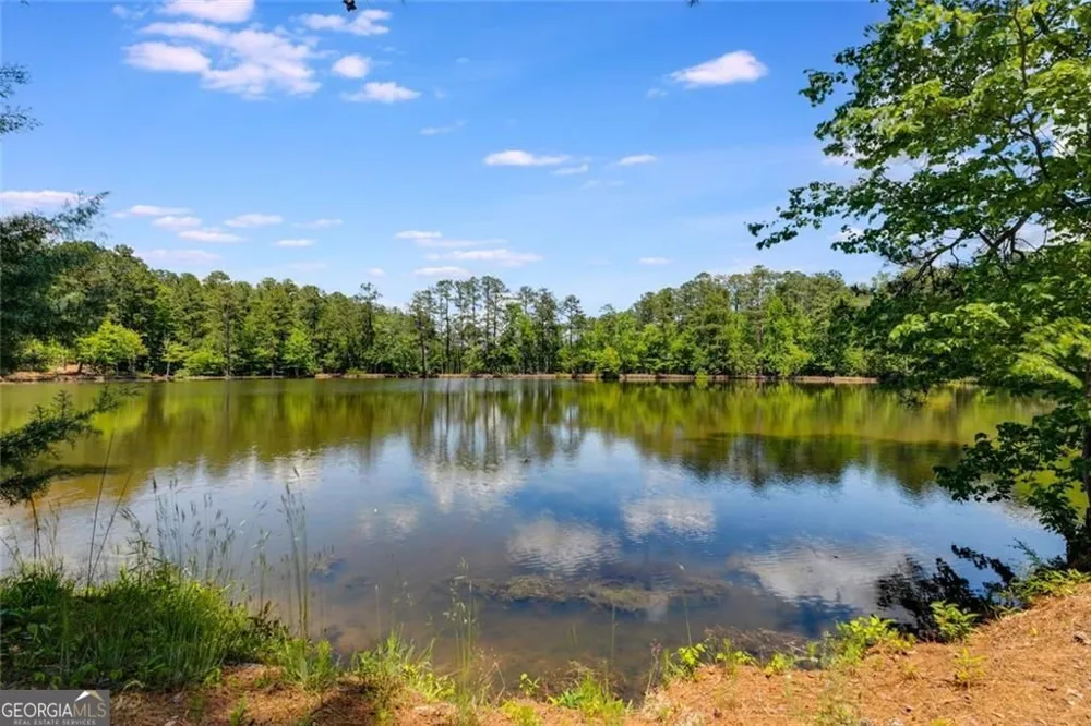 110 Pond View PT LaGrange, GA 30240