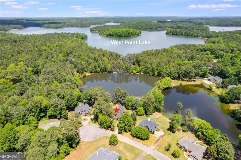 110 Pond View PT LaGrange, GA 30240