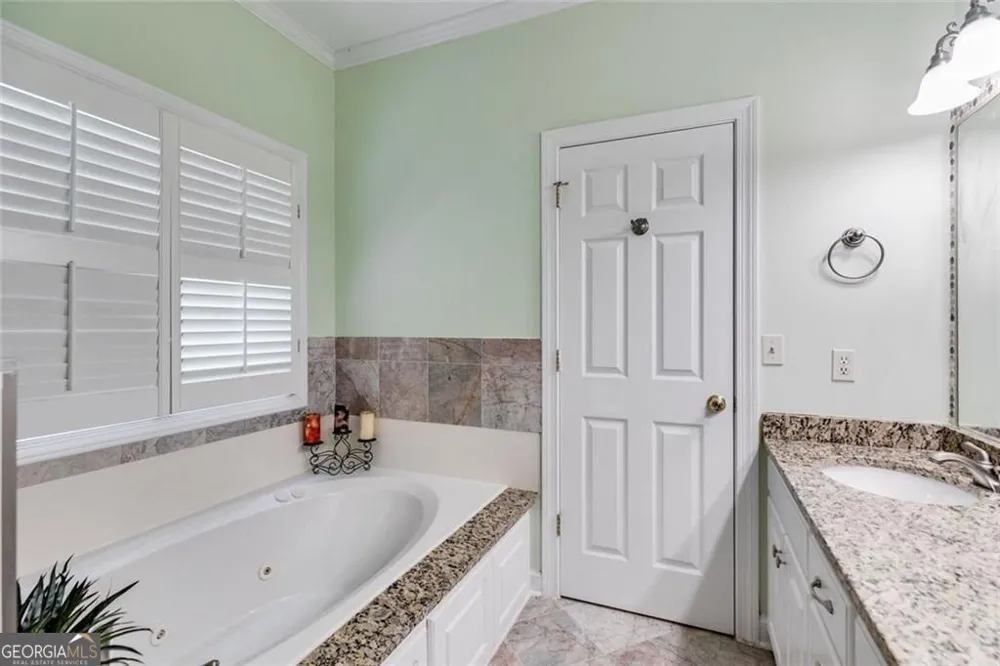 110 Pond View PT LaGrange, GA 30240