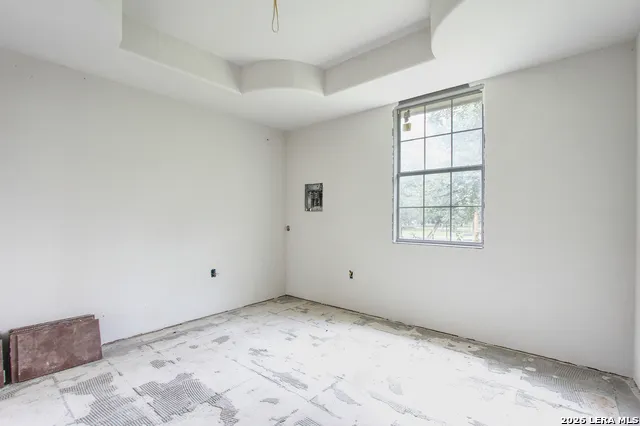 278 County Road 6862 Natalia, TX 78059