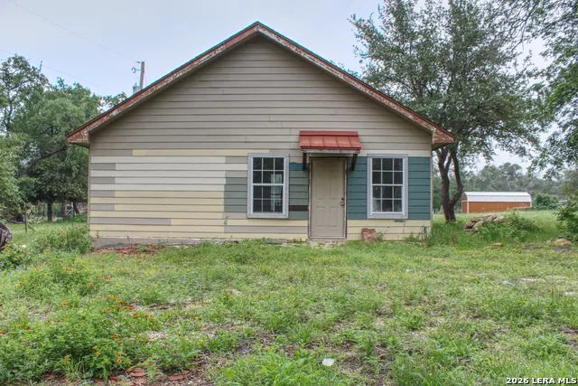 278 County Road 6862 Natalia, TX 78059