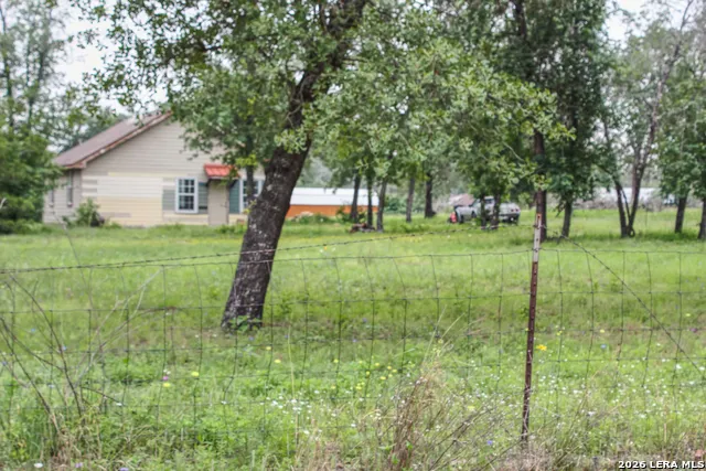 278 County Road 6862 Natalia, TX 78059