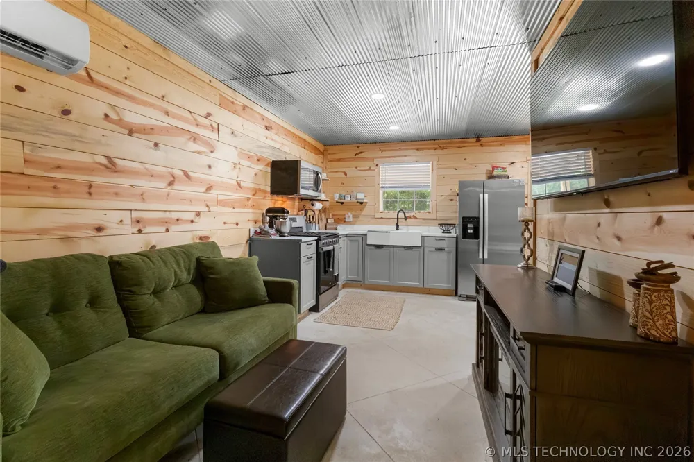 420715 E 1168 Eufaula, OK 74432