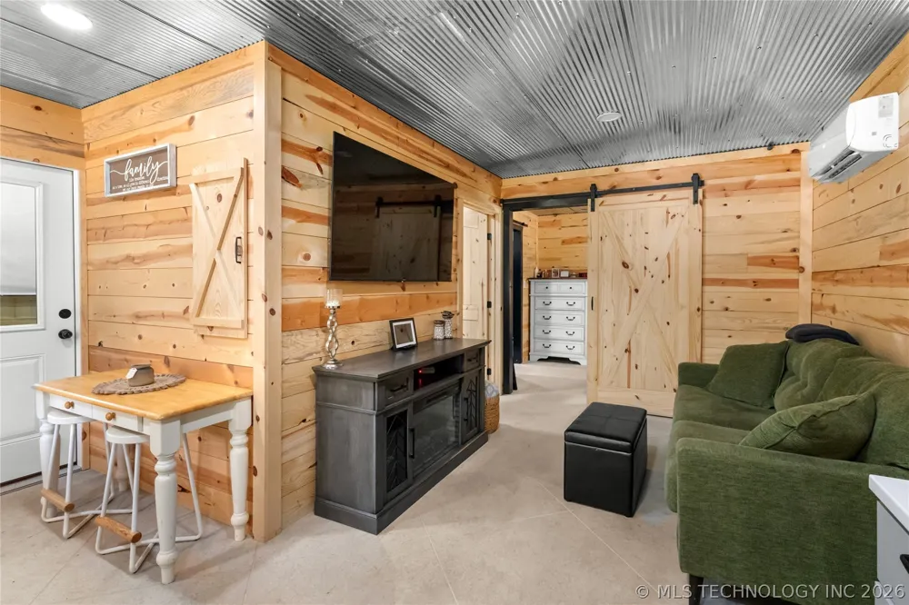 420715 E 1168 Eufaula, OK 74432