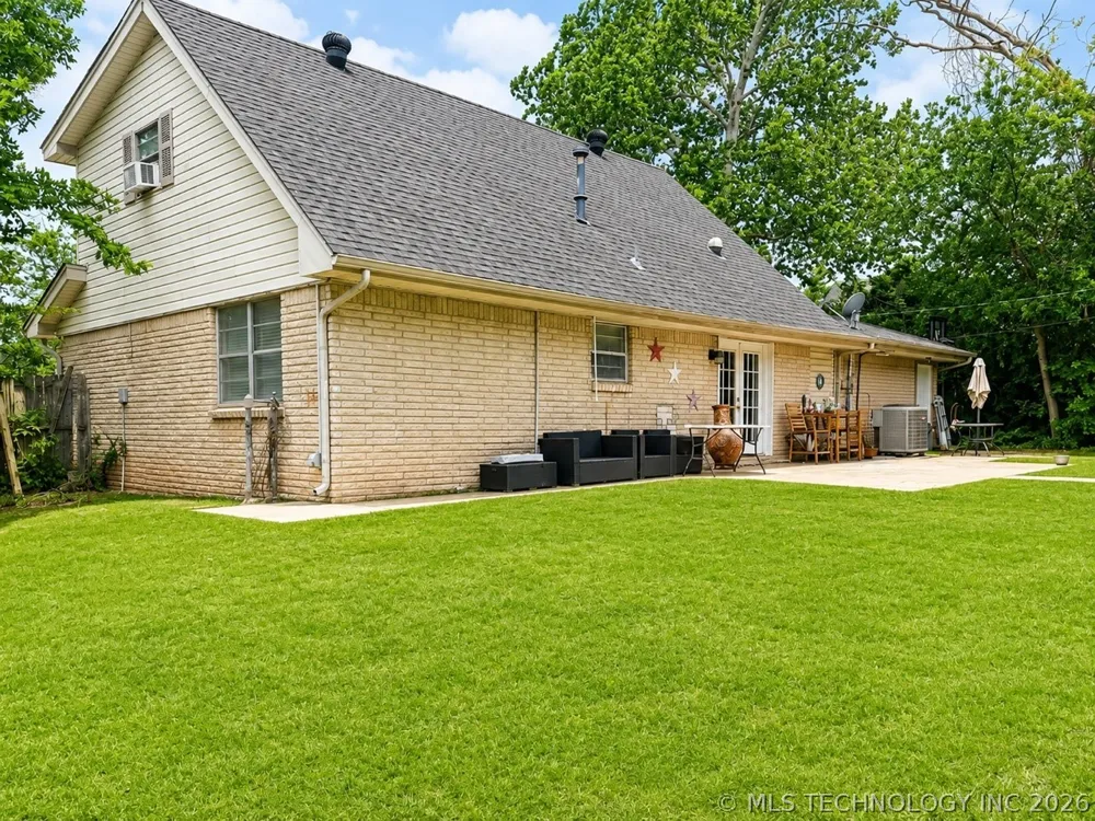 1813 Bellaire Circle Moore, OK 73160