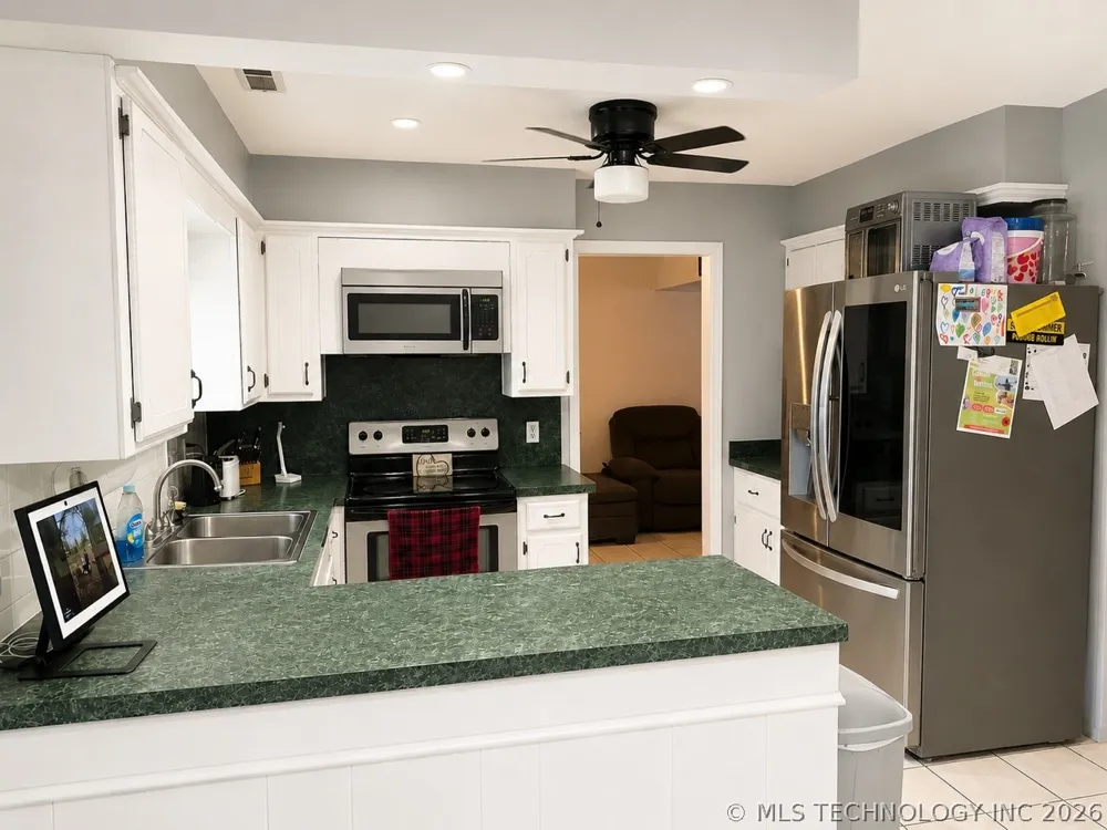 1813 Bellaire Circle Moore, OK 73160