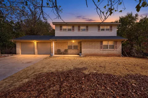 1813 Bellaire Circle