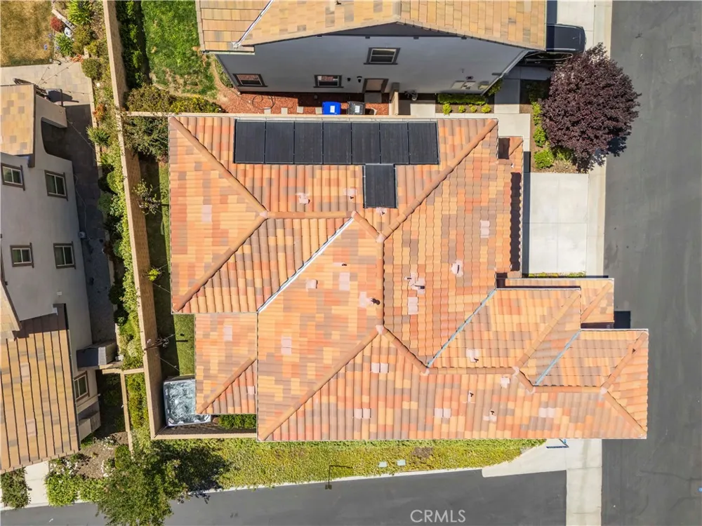 28356 Vela Way Valencia, CA 91354