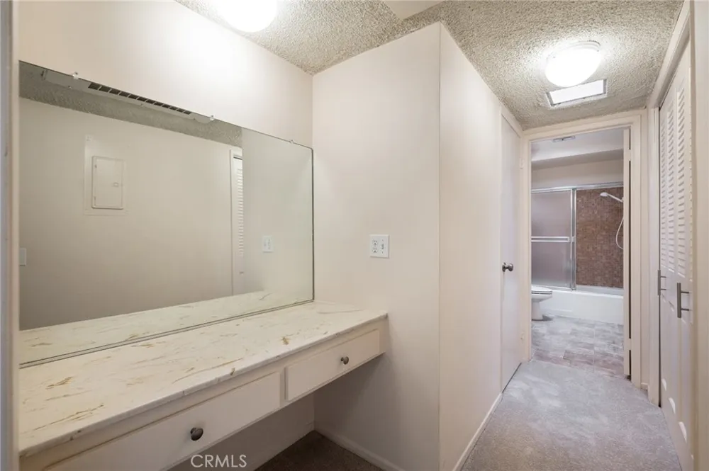 972 E California #307 Pasadena, CA 91106