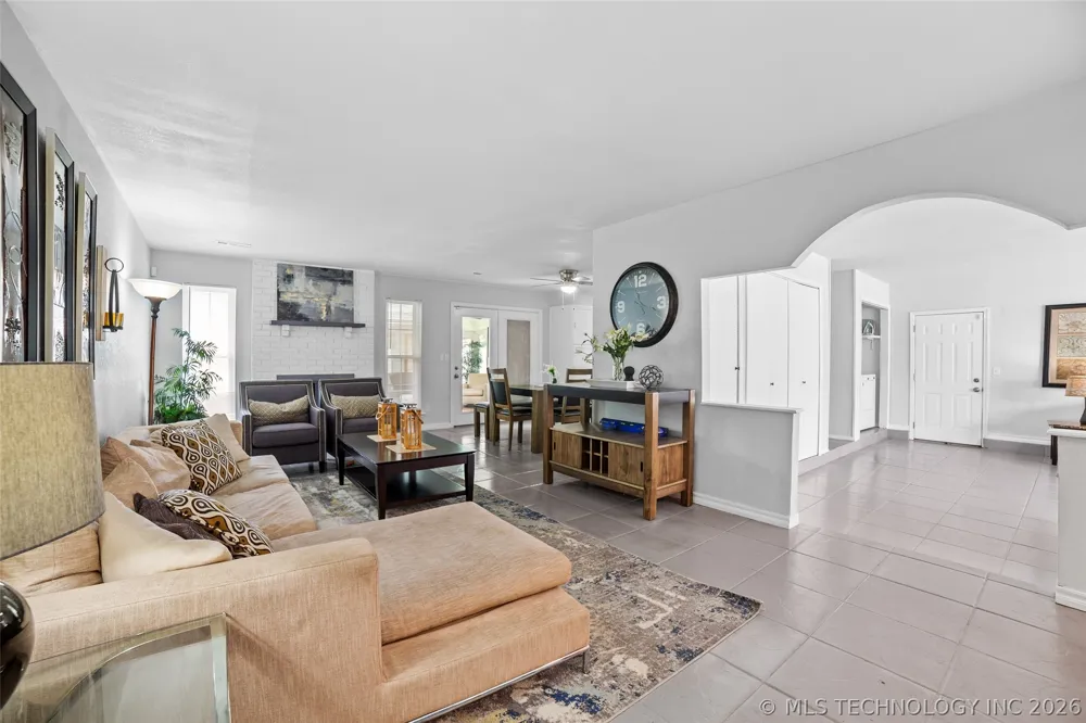 1816 S Nogales Avenue Tulsa, OK 74107