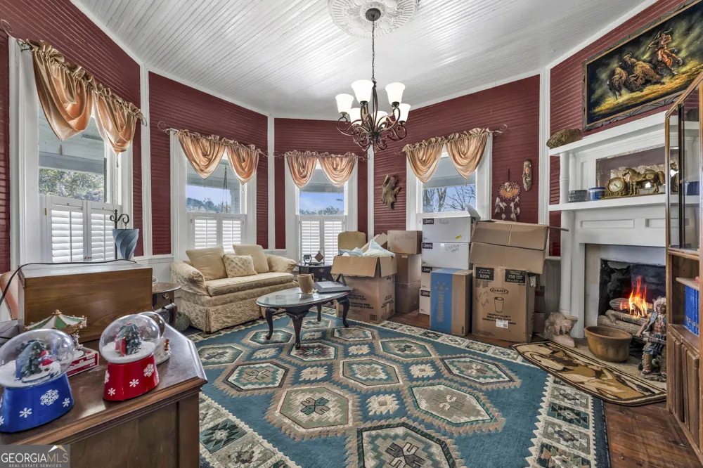 525 S Hulin AVE Tignall, GA 30668
