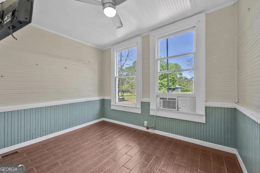 525 S Hulin AVE Tignall, GA 30668