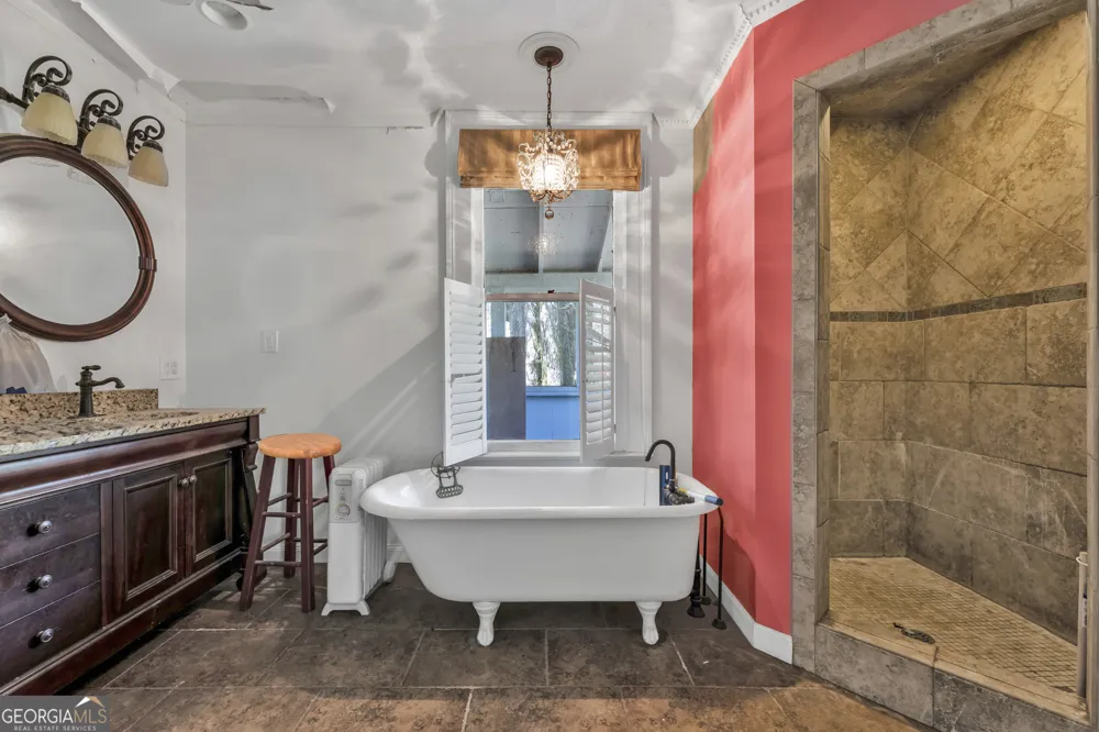 525 S Hulin AVE Tignall, GA 30668
