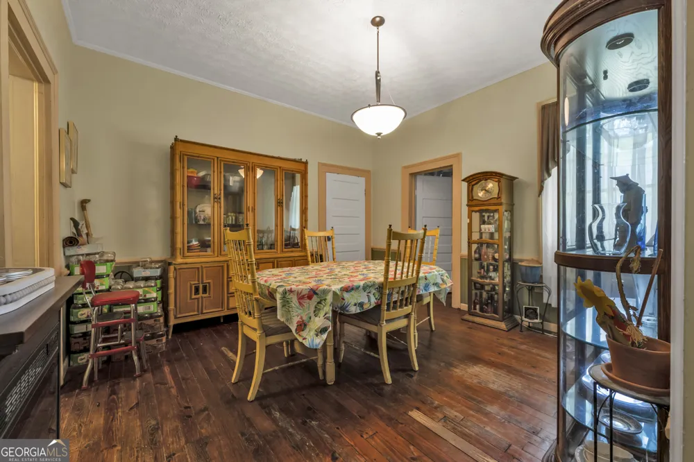 525 S Hulin AVE Tignall, GA 30668