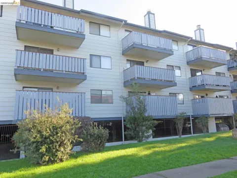 325 Valle Vista Ave #117