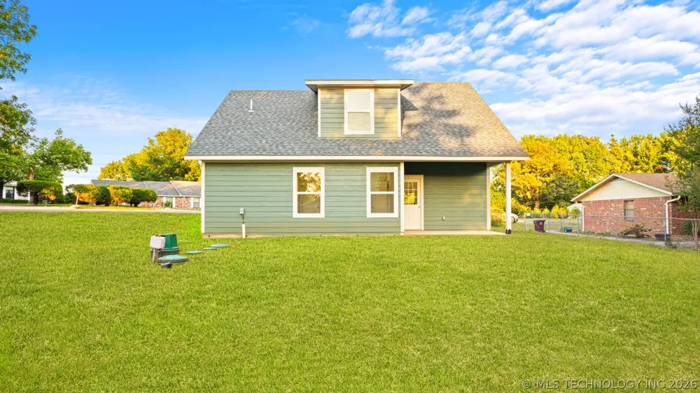 1867 Rockford Drive Eufaula, OK 74432