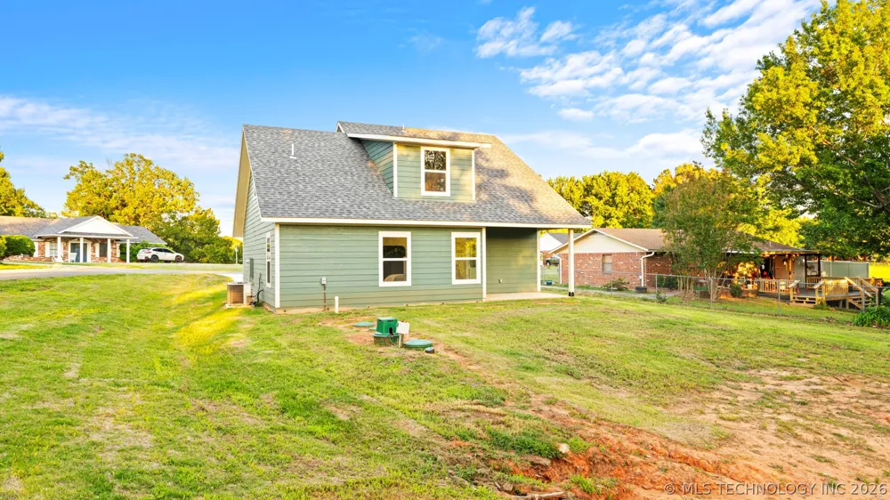 1867 Rockford Drive Eufaula, OK 74432