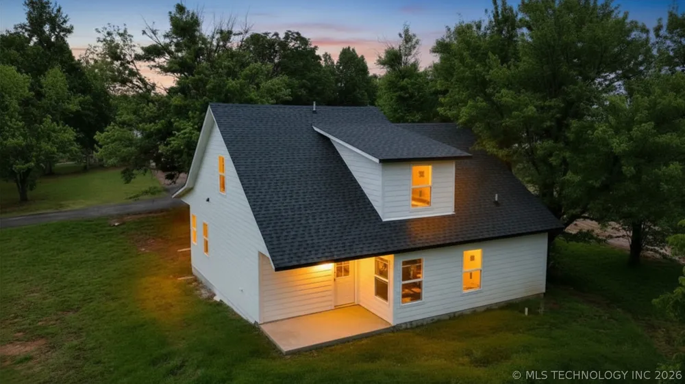 1867 Rockford Drive Eufaula, OK 74432