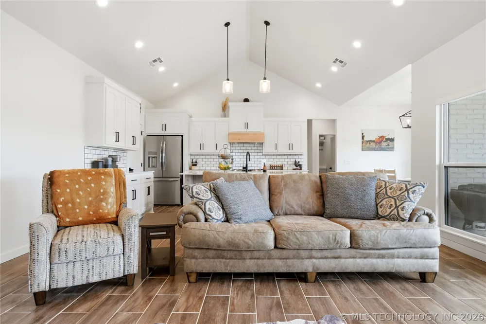 9862 49th Street Wagoner, OK 74467