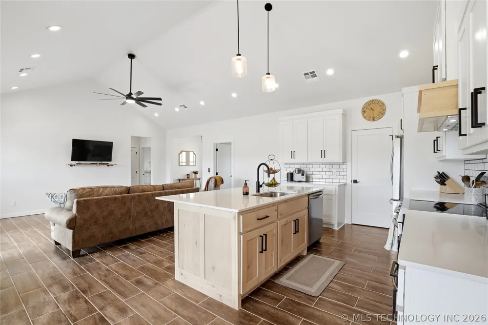 9862 49th Street Wagoner, OK 74467