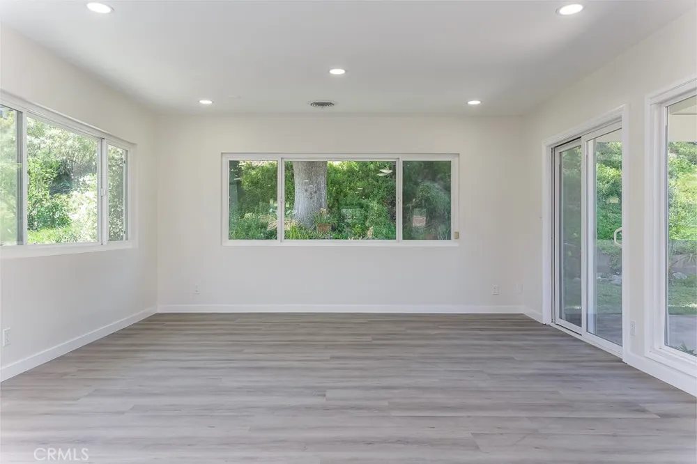 9780 Sombra Terrace Shadow Hills, CA 91040