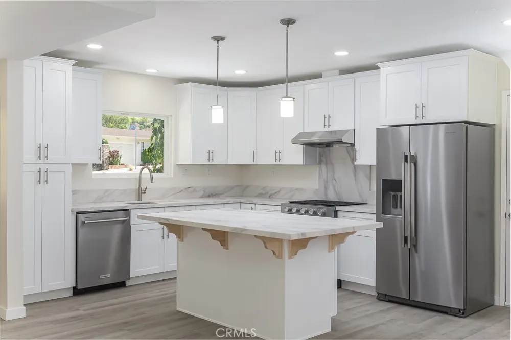9780 Sombra Terrace Shadow Hills, CA 91040