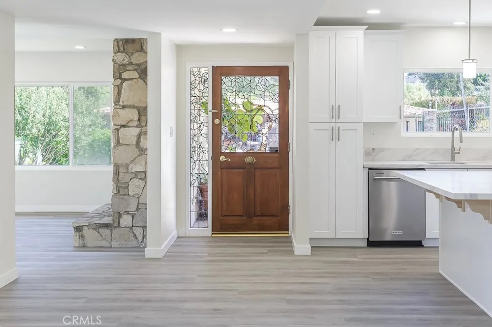 9780 Sombra Terrace Shadow Hills, CA 91040