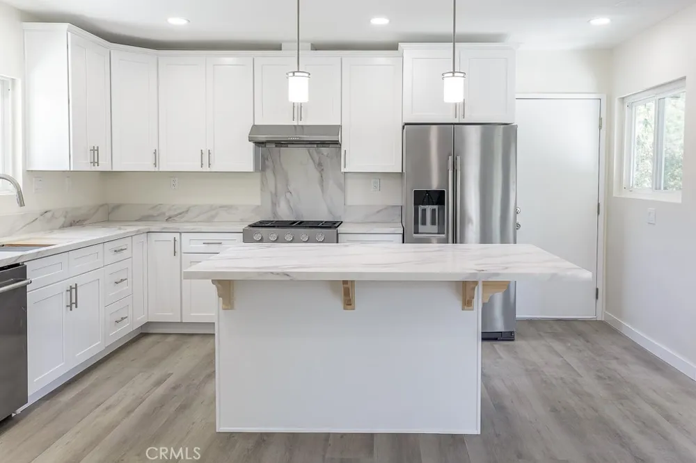 9780 Sombra Terrace Shadow Hills, CA 91040