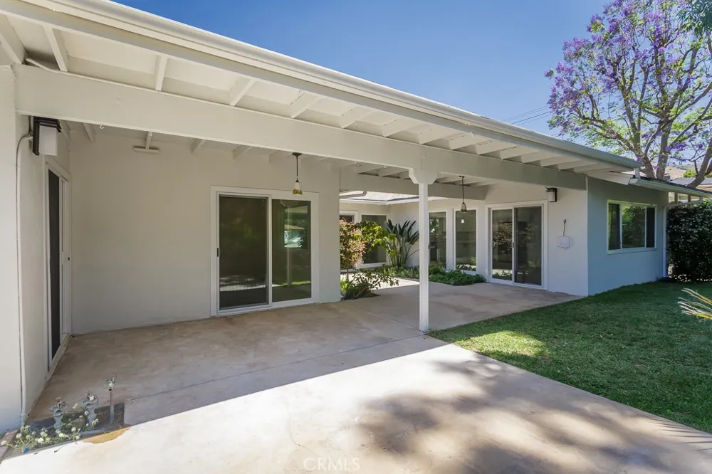 9780 Sombra Terrace Shadow Hills, CA 91040