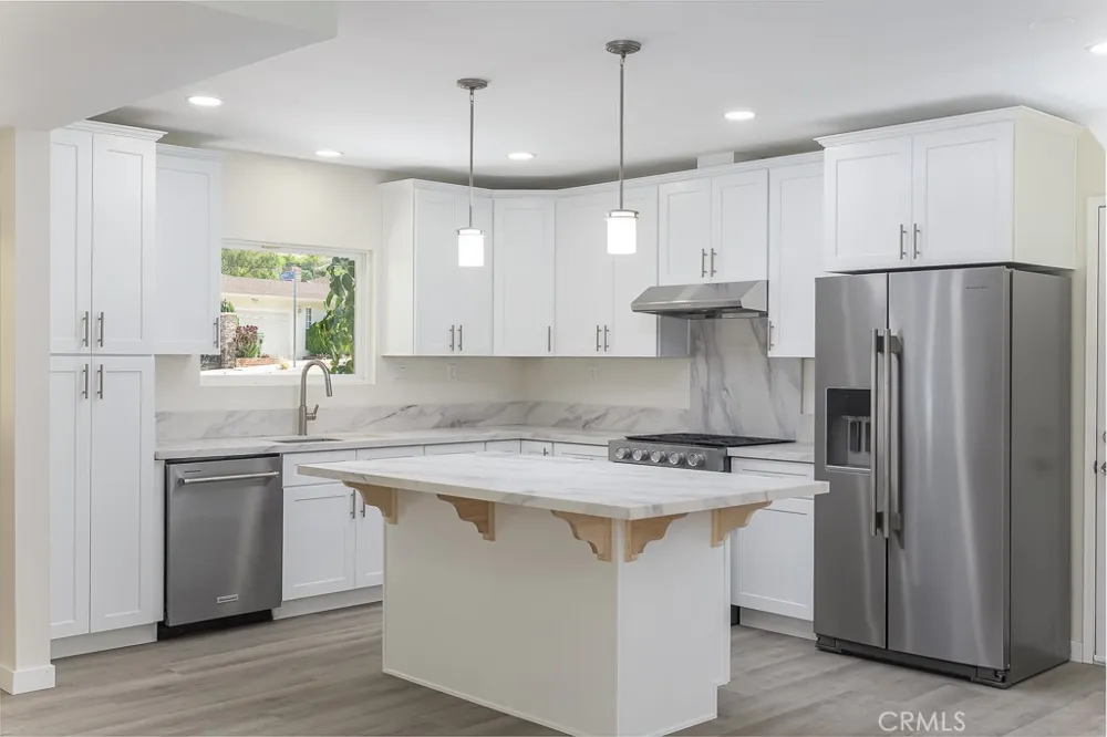 9780 Sombra Terrace Shadow Hills, CA 91040