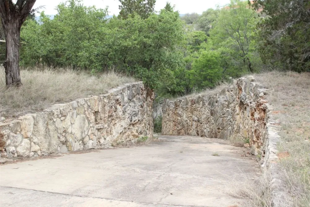 5135 Lookout Ridge Drive Marble Falls, TX 78654