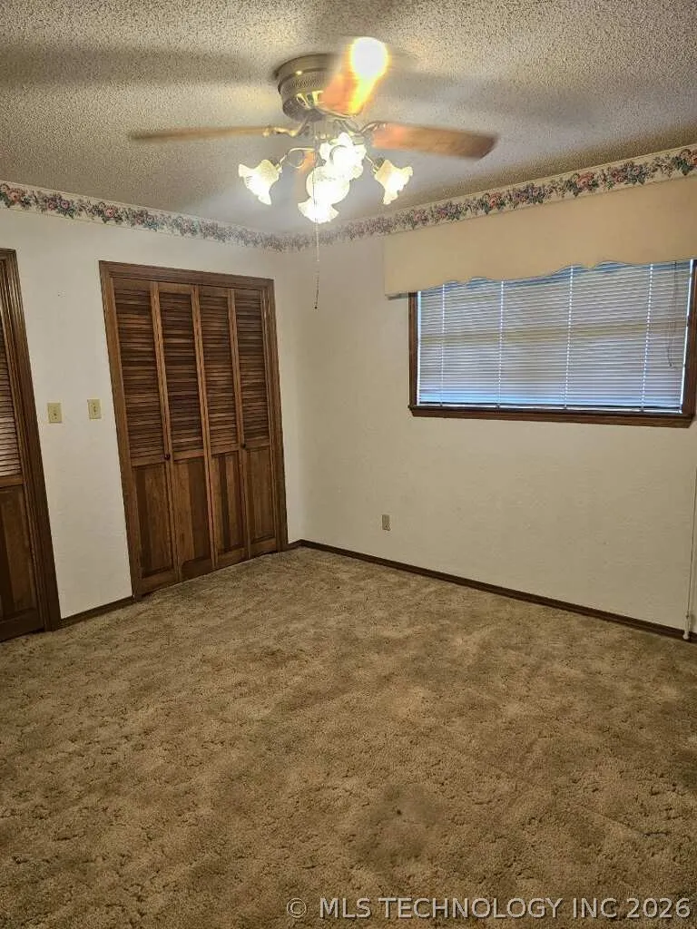 206 Grand Avenue Mannsville, OK 73447