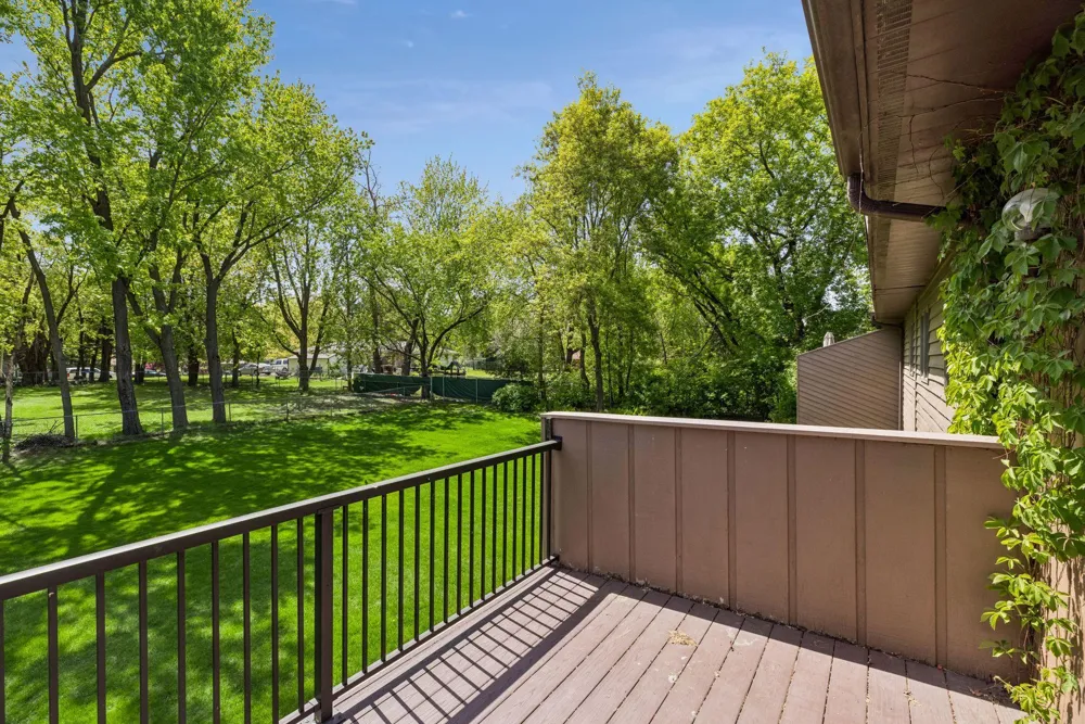 5447 Babcock Trail #S206 Inver Grove Heights, MN 55077