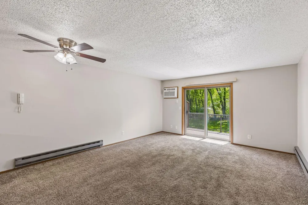 5447 Babcock Trail #S206 Inver Grove Heights, MN 55077