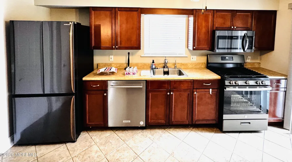 109 Cotswold Circle #2 Ocean, NJ 07712