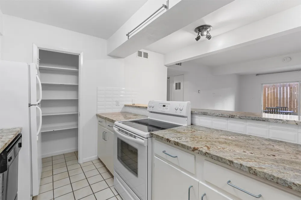 2208 Enfield Road #105 Austin, TX 78703