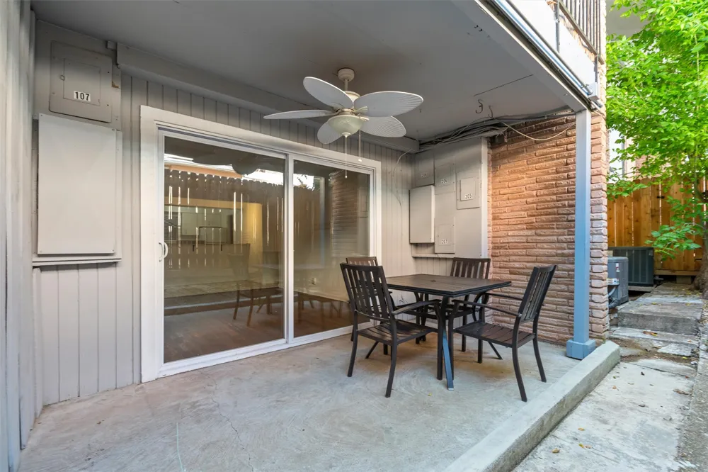 2208 Enfield Road #105 Austin, TX 78703