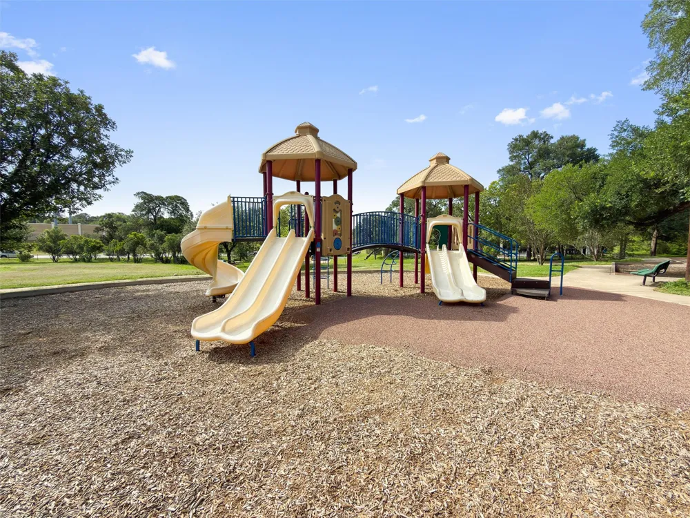 2208 Enfield Road #105 Austin, TX 78703