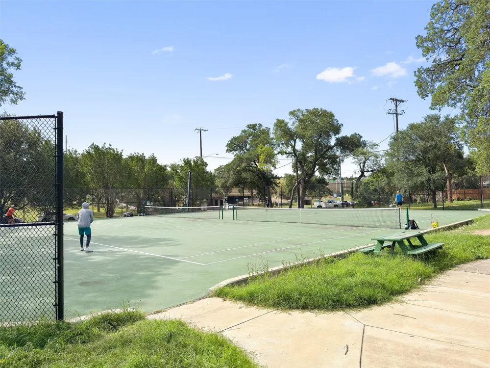 2208 Enfield Road #105 Austin, TX 78703