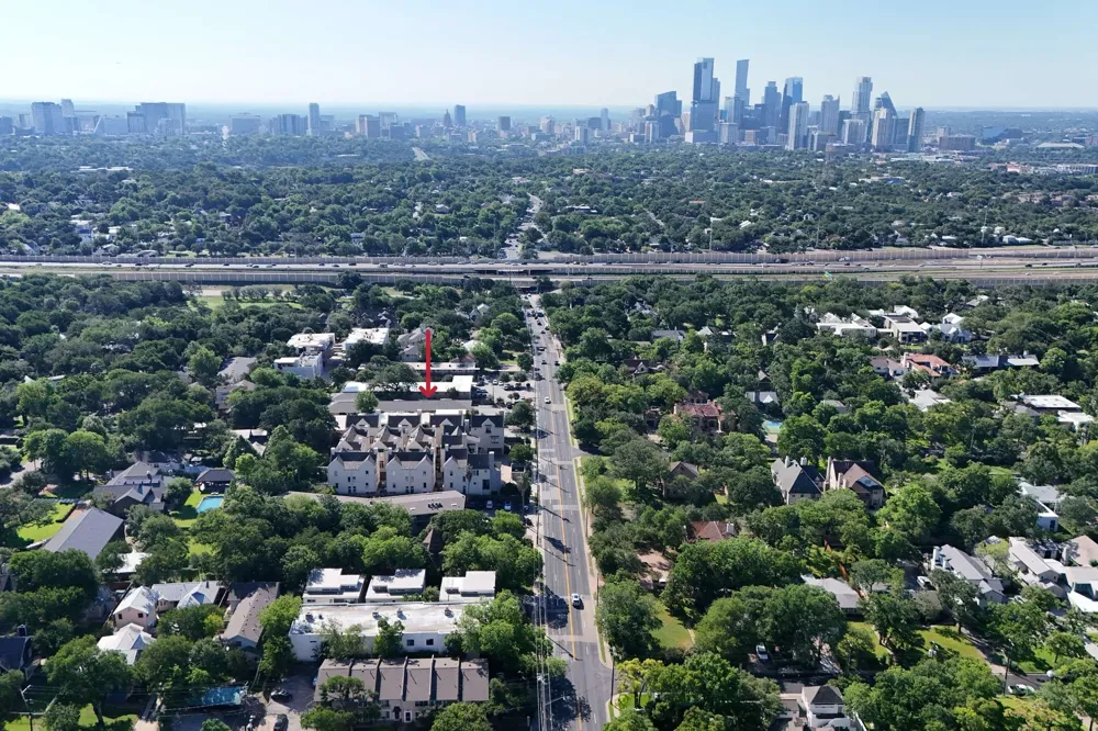 2208 Enfield Road #105 Austin, TX 78703