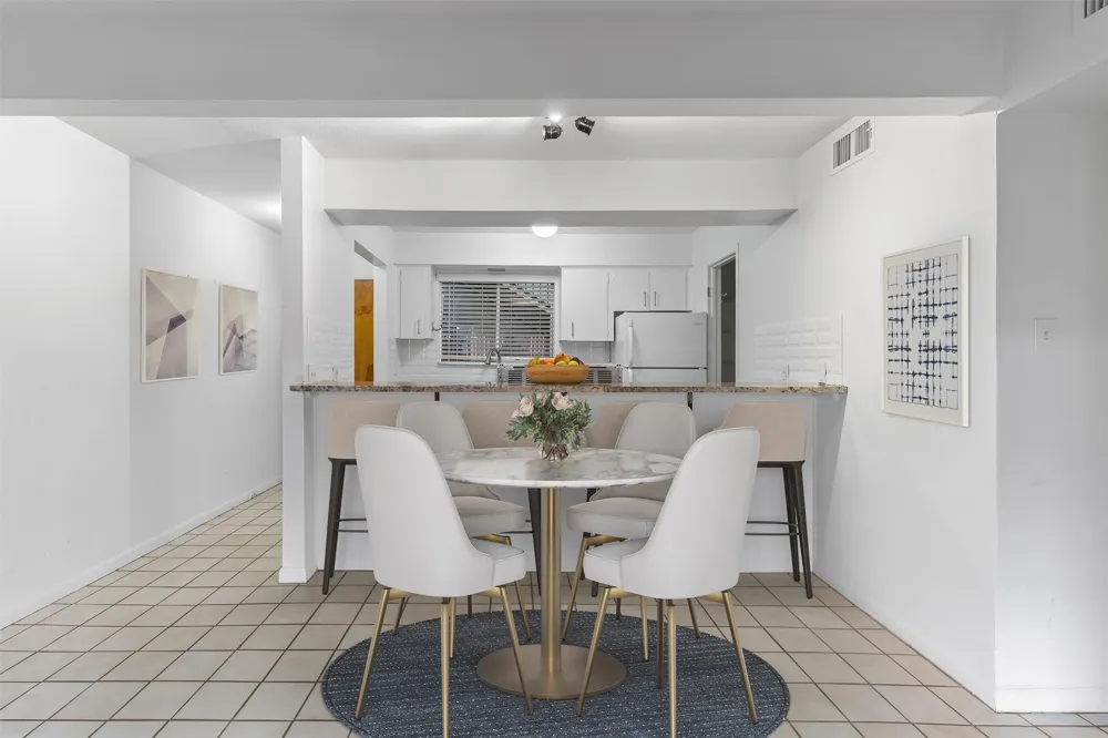 2208 Enfield Road #105 Austin, TX 78703