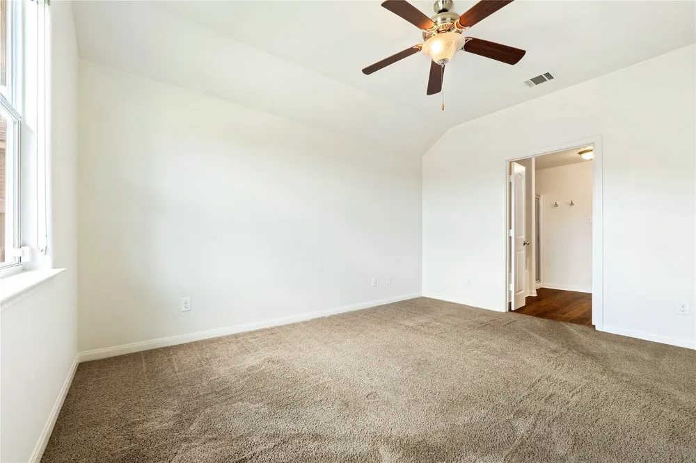 19516 Per Lange Pass Manor, TX 78653