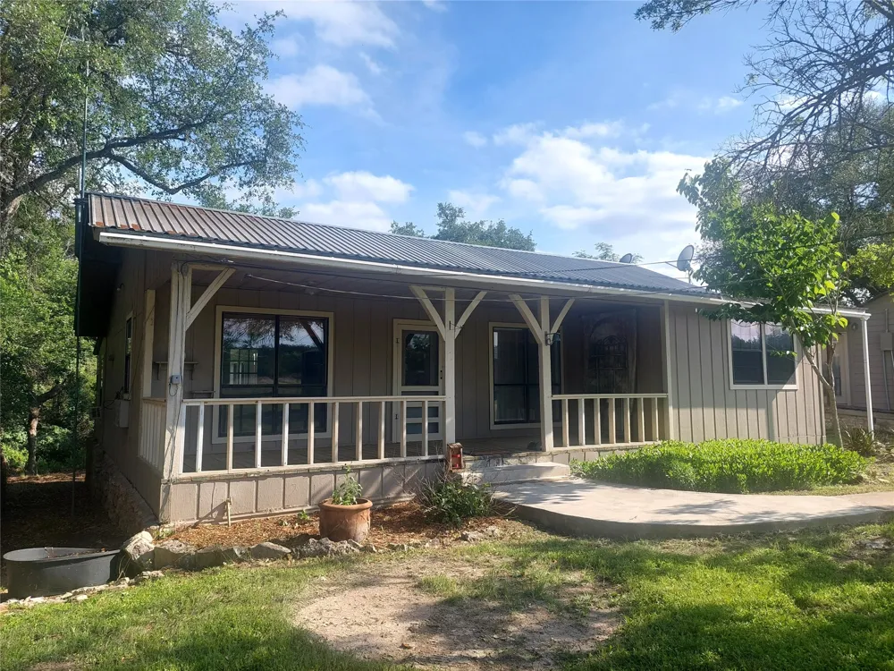 4553 McCall Creek Road Blanco, TX 78606
