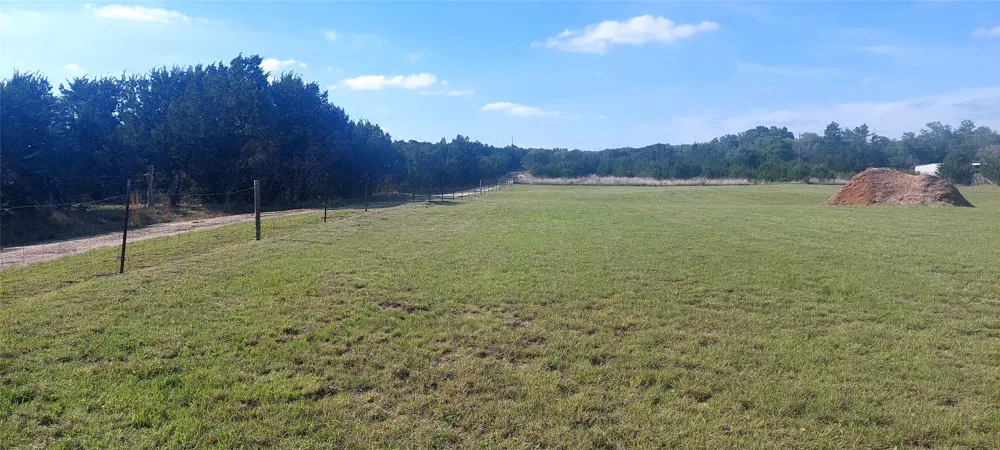 4553 McCall Creek Road Blanco, TX 78606