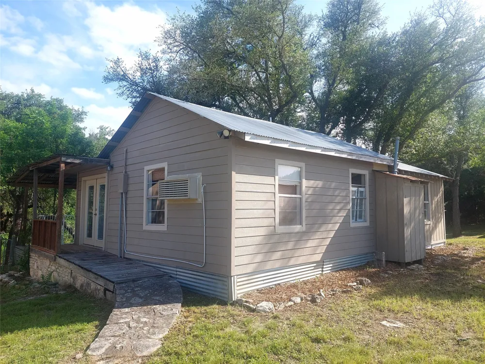 4553 McCall Creek Road Blanco, TX 78606